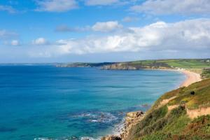 Lovely Cornish cottage in small village setting