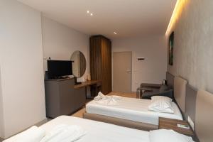 NOVUS ROOMS