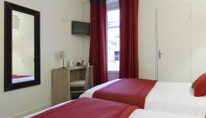 Hotels Logis Hotel Chateaubriand : photos des chambres