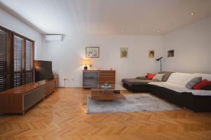 COMFORT SEA VIEW APARTMENT