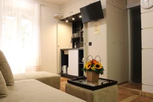 Garden Center Apartment