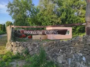 Vándorsólyom kemping - Kisoroszi