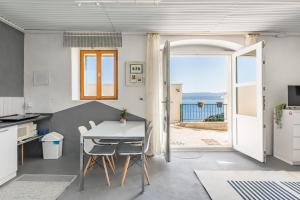 Waterview Apartments - Koru Apartment and pool