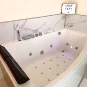 Appartements La Marquise - Cosy Flat - Jacuzzi - Senlis : photos des chambres