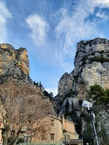 Appartements Le Logis des Templiers appartement climatise : photos des chambres
