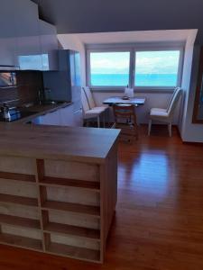 Elen Apartment Postira