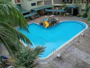 Pangkor Coral Bay Resort(3 bedrooms) 休息小站 - 卡庞帕斯班伽克