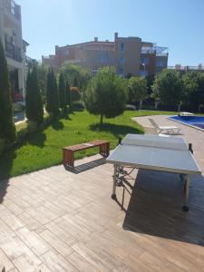 Seaside 1-BR Apartment with Pool Access