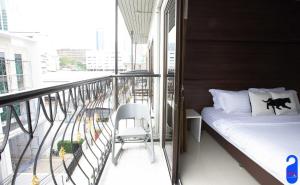Deluxe giường đôi Có ban công (Deluxe Double Bed With Balcony)