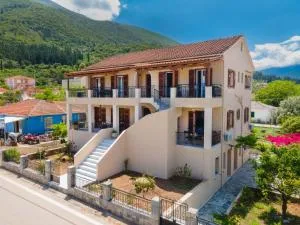 Mary's Studios & Apartment - Agia Effimia