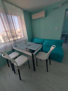 Апартамент Холи