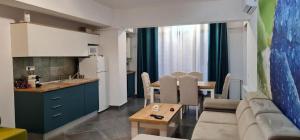 Apartament FIORE BLU ( vedere la mare si lac)