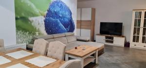 Apartament FIORE BLU ( vedere la mare si lac)