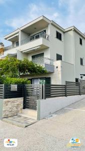 Gabrijel Apartments Makarska 1