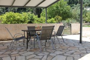 Nikolas House Upper Agni Bay