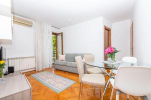 B&A - Center of Split