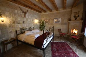 Lavinia Cappadocia Cave