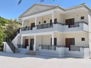 Chris studios - Kondáraina