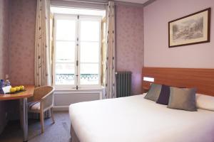 Hotels Logis Hotel Duquesne : photos des chambres