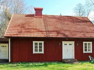 Holiday home VANKIVA - Askustorp