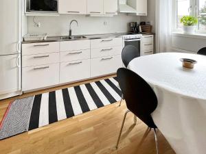 6 person holiday home in YNGSJÖ, SVERIGE-By Traum