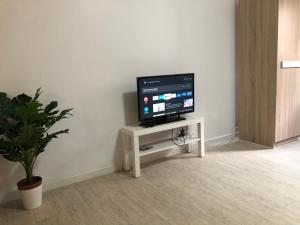 Popular CondoT8@IMPACT Arena