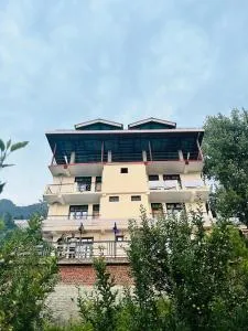 KAILASH VIEW SARAHAN - Sarāhan