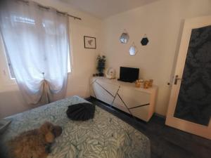 Appartements Centre ville Menton 4 couchages et equipements bebe : photos des chambres