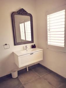 10 Jock Meiring Guesthouse unit 1