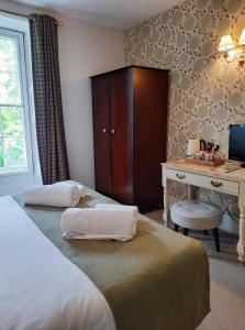 Standard Double Room room in Lansdowne Strand Hotel