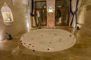 Azure Cave Suites - Cappadocia