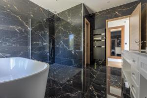 Villas Villa Paulina MOUGINS : photos des chambres