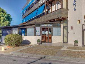Hotels Rev'Hotel : photos des chambres
