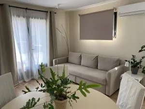 Private room among a nice Garden - Jardin en valois - 拉罗什富科