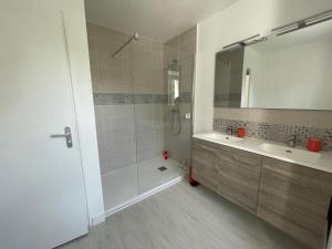 Maisons de vacances Longere entre terre et mer - Per Pradiguen : photos des chambres