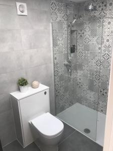 Heart of Henley 1 & 2 Bedroom Apartments