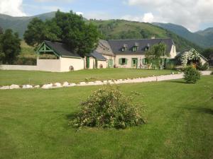 grange rénovée en gîte maison chalet