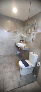 Studio with Privacy Balcony and NETFLIX at TimurBay Sea Front Residence