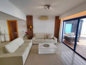 Villa Aroa by Villalia