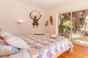 Meia Lua - Your Private Artsy Paradise Overlooking the Ria Formosa with pool and sea views near Barril beach, Tavira