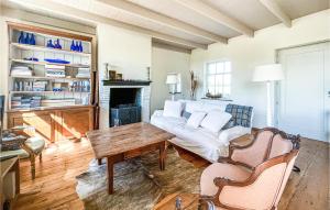 Amazing Home In Graauw