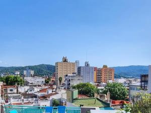 CASA MARGARITA 5Piso Mono Verde Oscuro