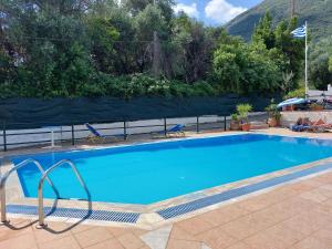 ZOI & ALEXIA APARTMENTS