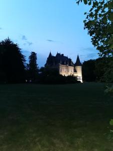 Maisons d'hotes Chateau de Launay Guen : photos des chambres