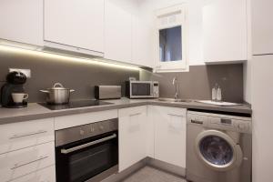 Click&Flat Seneca Suites