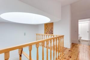 Almada Luxurious Duplex by DAHOME