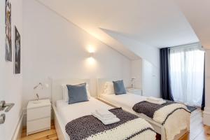 Almada Luxurious Duplex by DAHOME