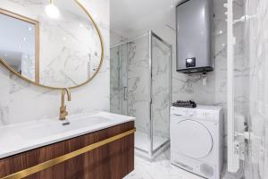 Appartements LA CASA REINE JEANNE- CENTRAL pres de la gare - WIFI - PARKING - Neuf ET CONFORT : photos des chambres