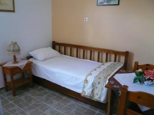 Liossis Rooms & Apartments Skopelos Greece