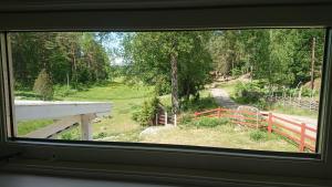 Året runt i väldigt härlig natur Bo på lantgård